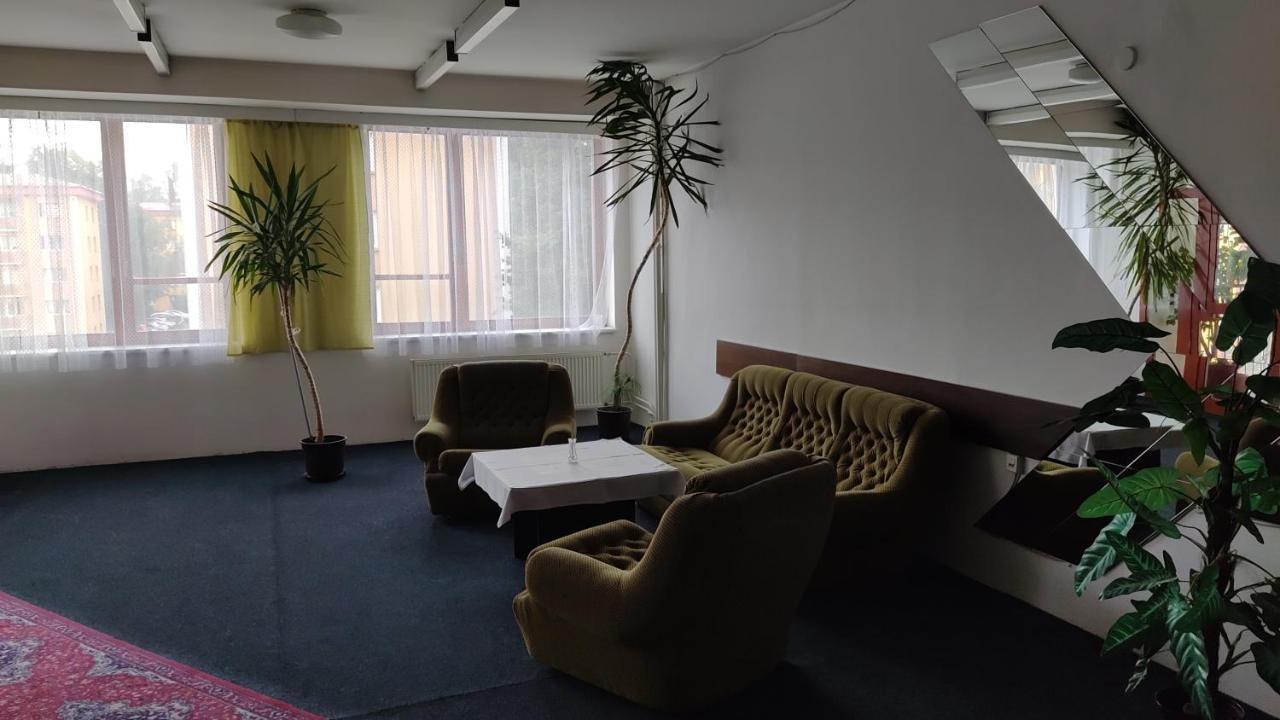 Hotel Apollo Valašské Meziříčí Εξωτερικό φωτογραφία